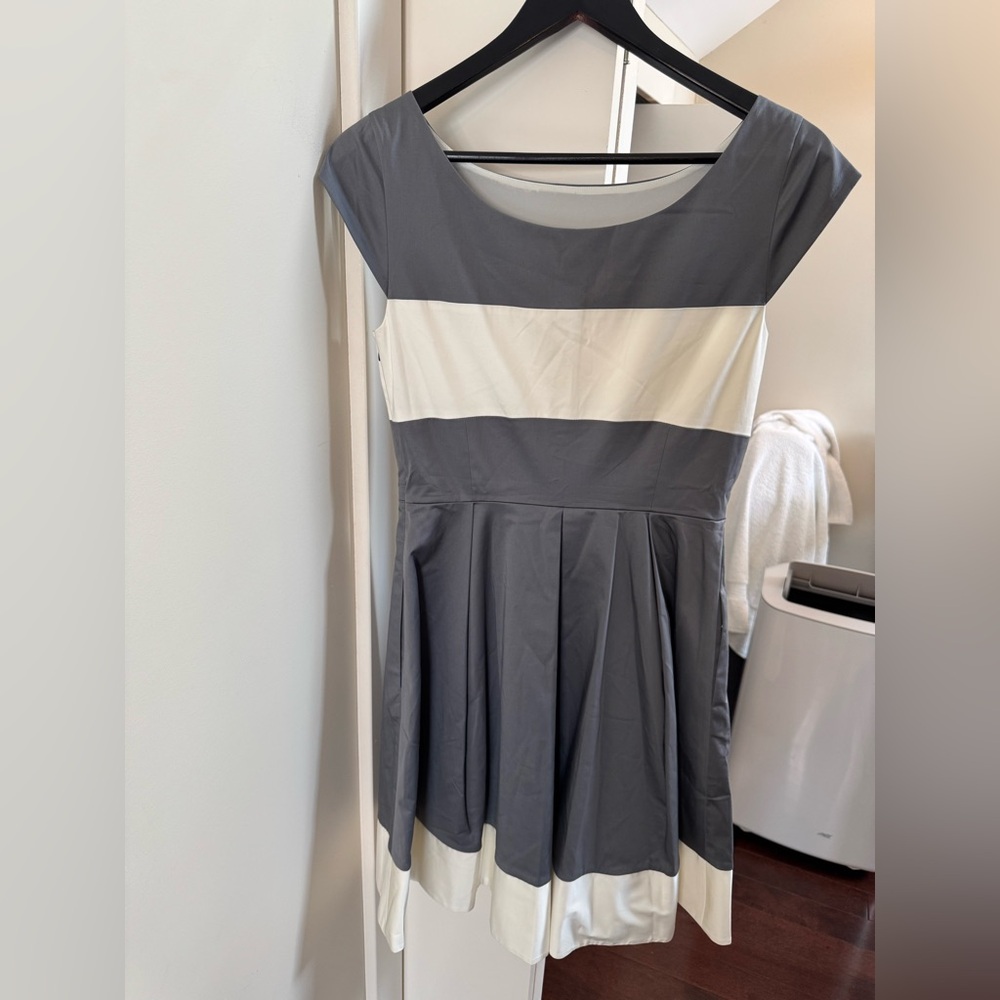 KATE SPADE size 6 Grey and Cream Striped Audette Dress with pockets - Picture 3 of 14
